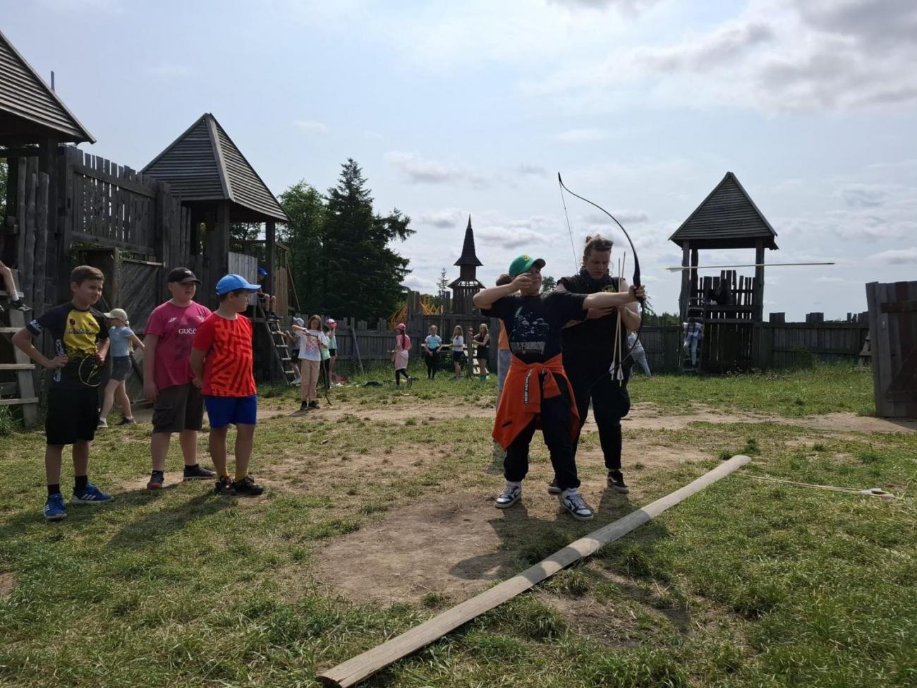 Školní výlet do outdoorového resortu Březová 5.A a 5.B