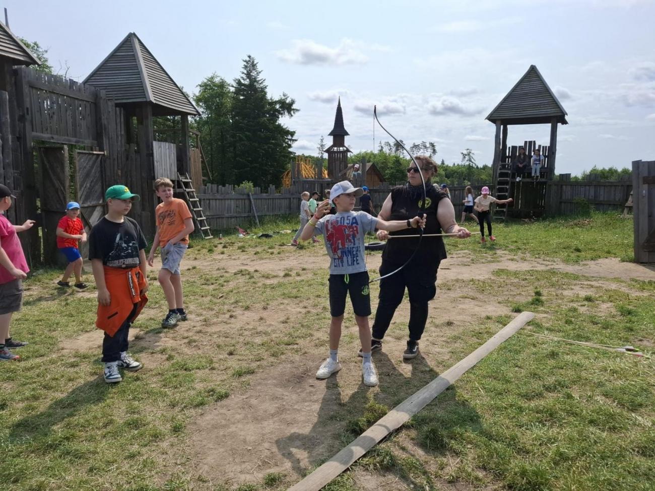 Školní výlet do outdoorového resortu Březová 5.A a 5.B