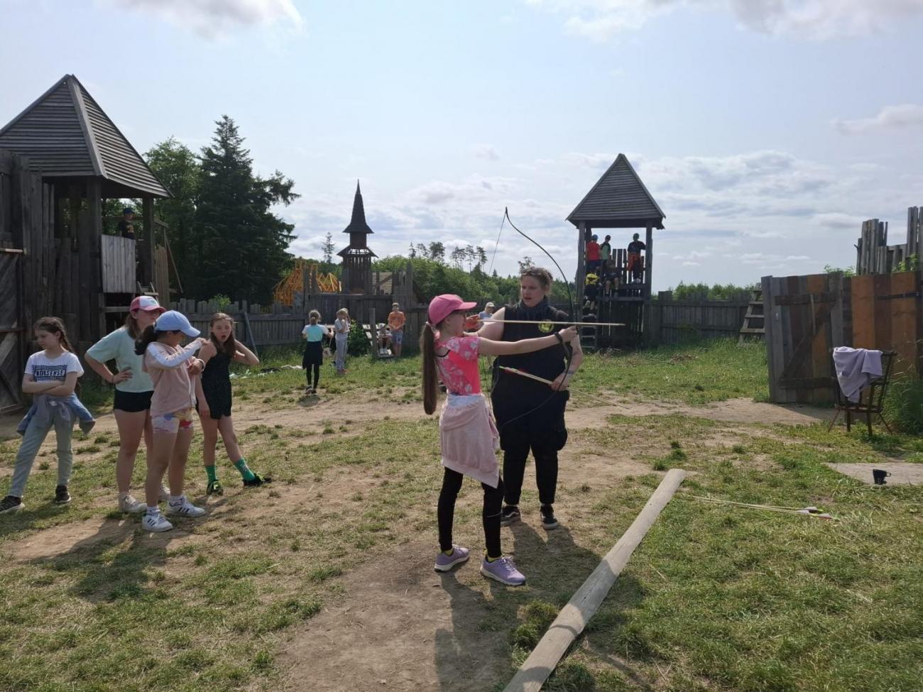Školní výlet do outdoorového resortu Březová 5.A a 5.B