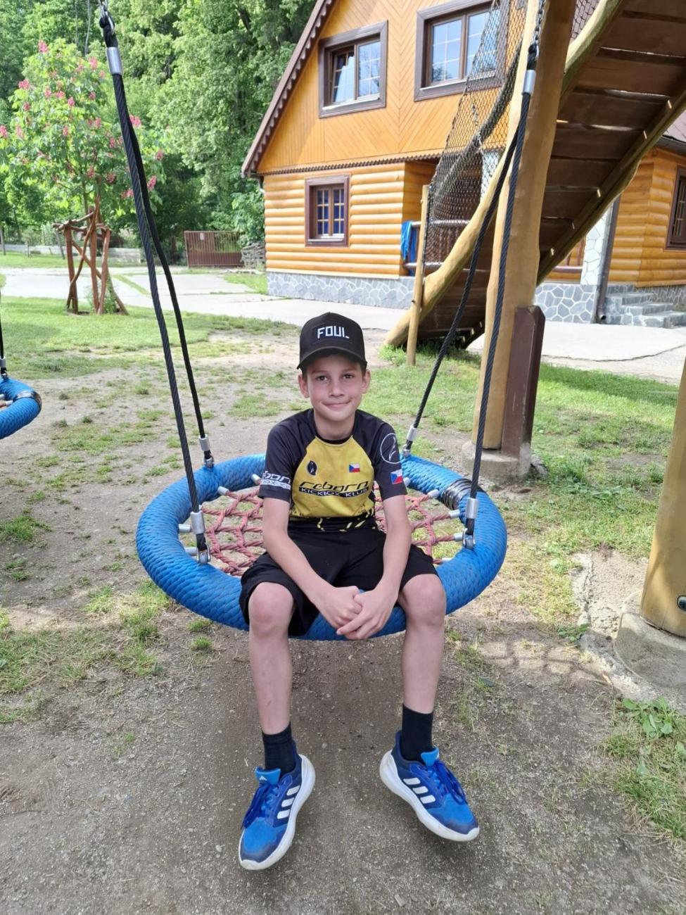 Školní výlet do outdoorového resortu Březová 5.A a 5.B
