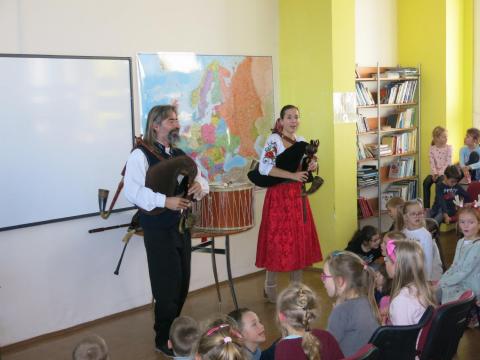 Koledování s dudáky 1. ročník, 2. A