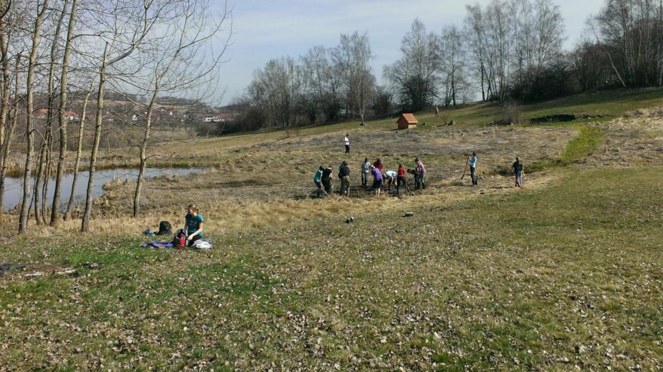 Kopání tůněk u Uhřínovic – výjezd badatelského kroužku 29.–31.3.2019