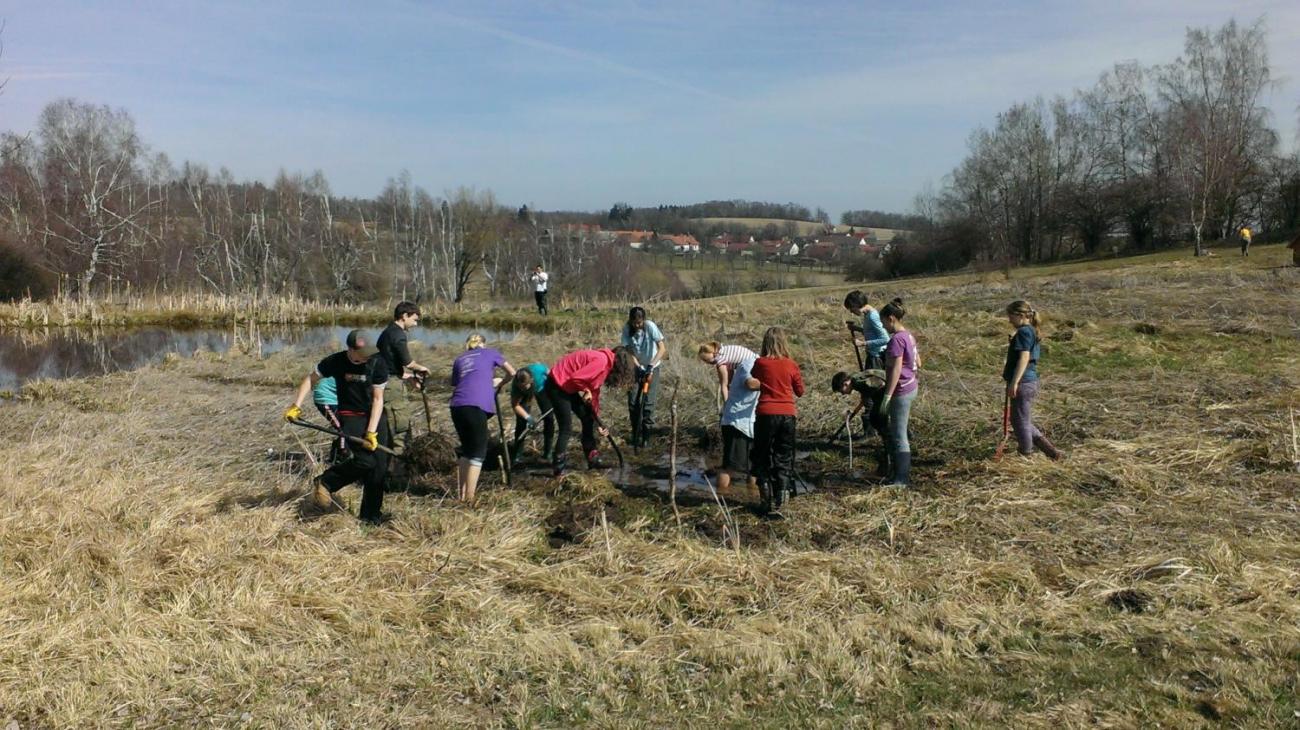 Kopání tůněk u Uhřínovic – výjezd badatelského kroužku 29.–31.3.2019