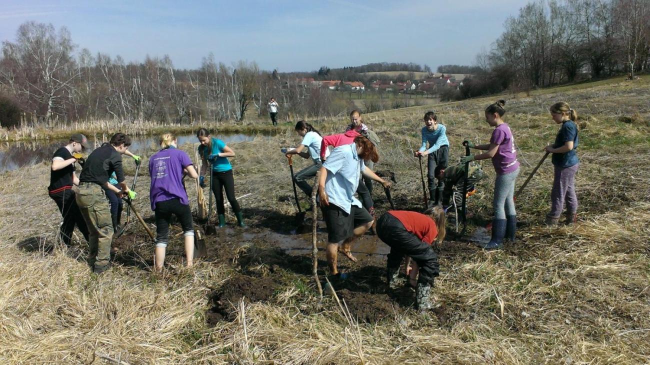 Kopání tůněk u Uhřínovic – výjezd badatelského kroužku 29.–31.3.2019