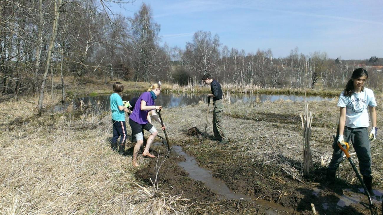 Kopání tůněk u Uhřínovic – výjezd badatelského kroužku 29.–31.3.2019