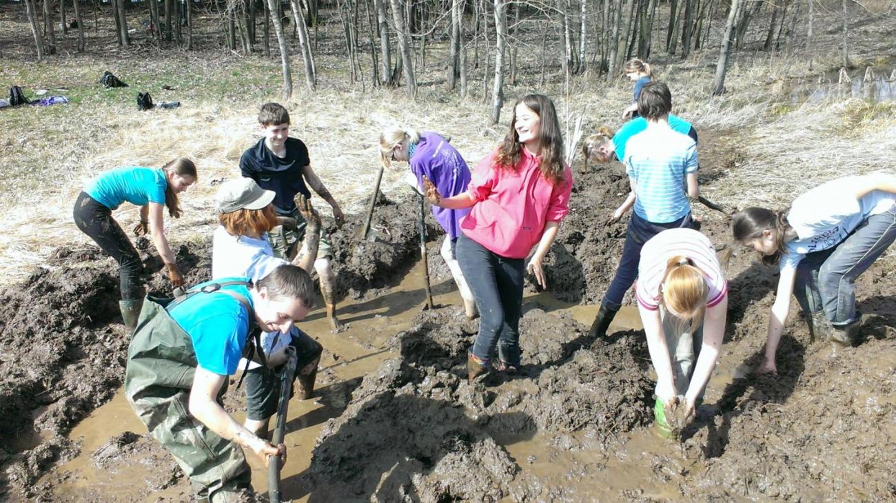 Kopání tůněk u Uhřínovic – výjezd badatelského kroužku 29.–31.3.2019