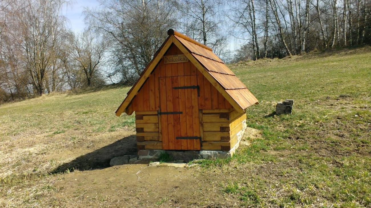 Kopání tůněk u Uhřínovic – výjezd badatelského kroužku 29.–31.3.2019