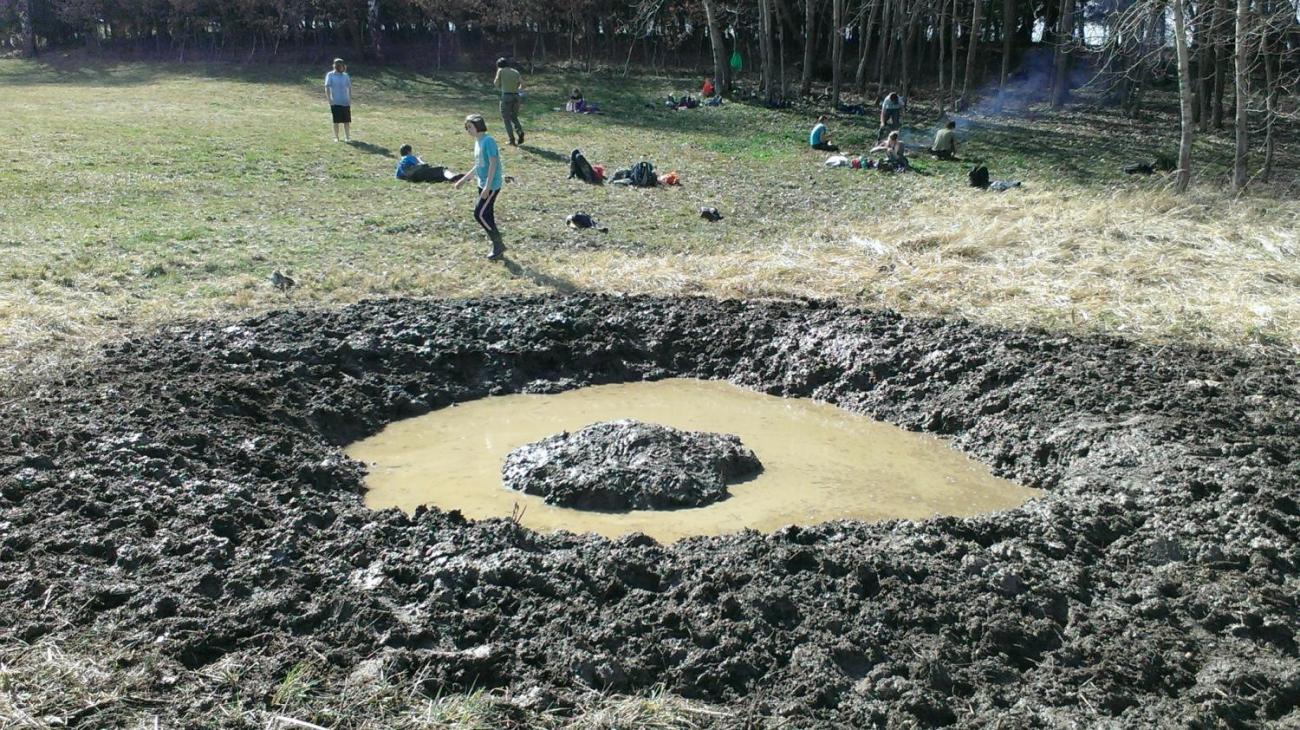 Kopání tůněk u Uhřínovic – výjezd badatelského kroužku 29.–31.3.2019