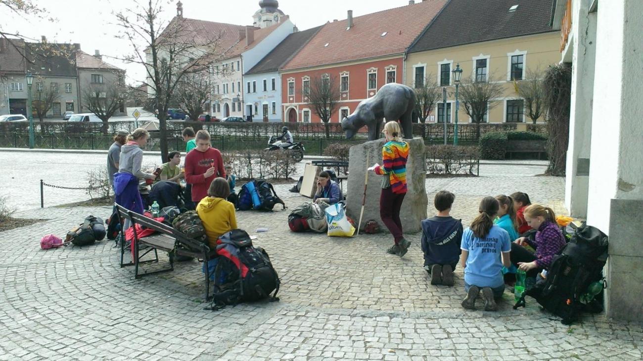 Kopání tůněk u Uhřínovic – výjezd badatelského kroužku 29.–31.3.2019