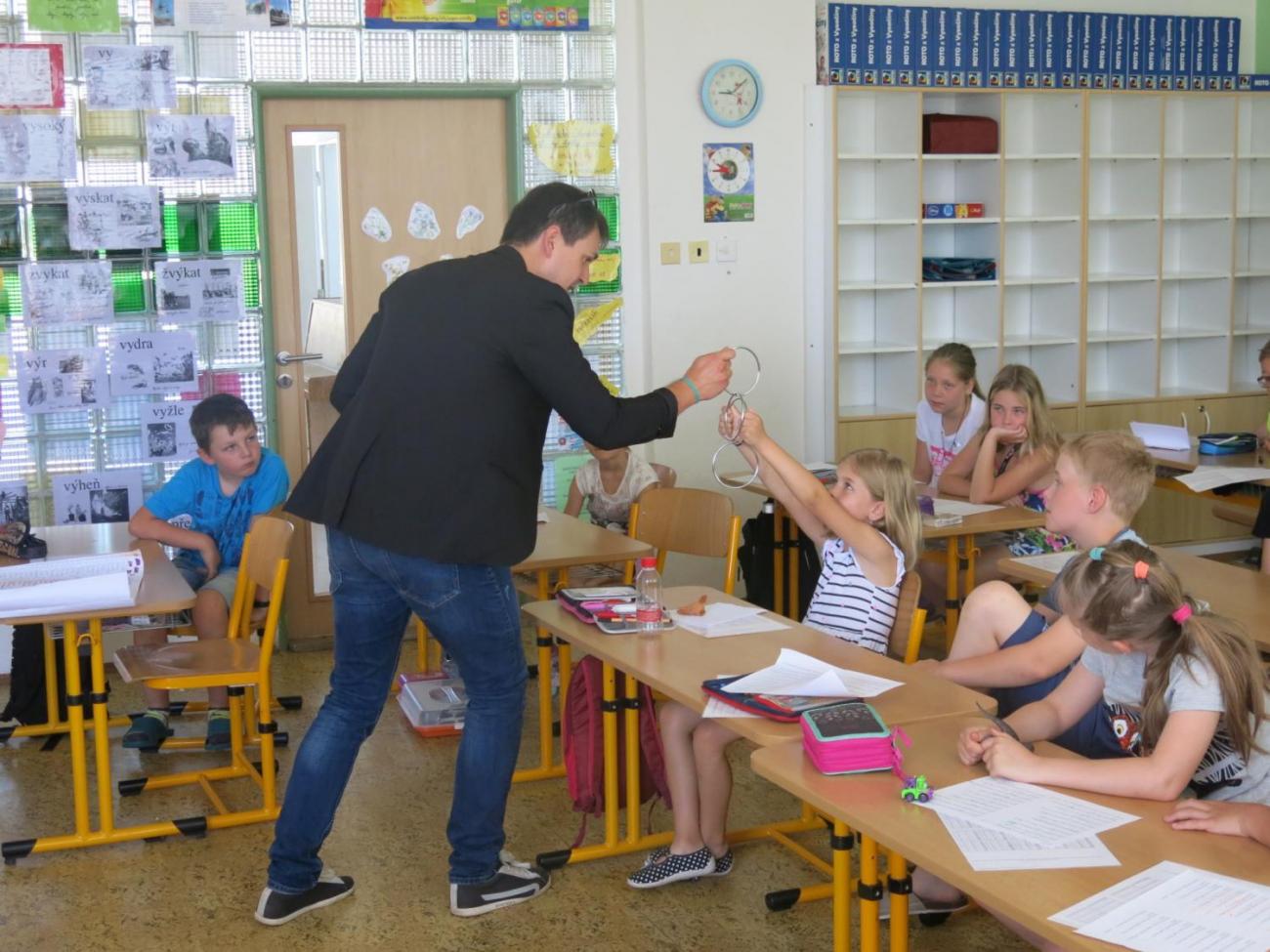 Překvapení na rozloučenou aneb možná přijde i kouzelník (3. C)