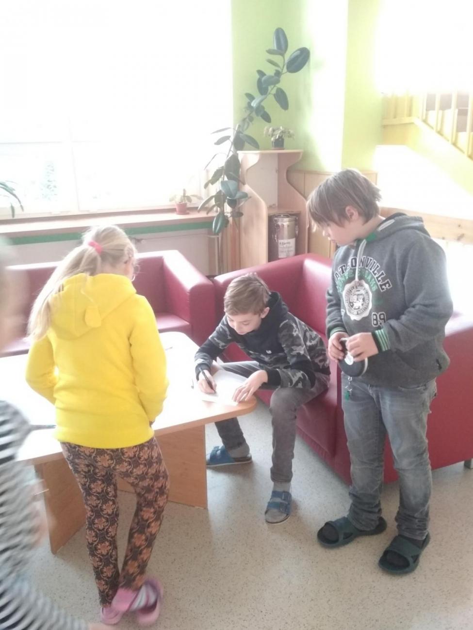 Badatelské dopoledne - Vlastnosti látek (4. A)