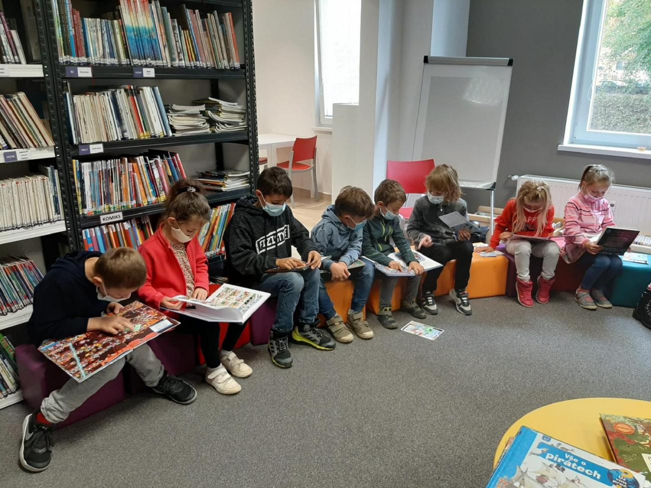 Návštěva knihovny - Pasování na čtenáře 2.C