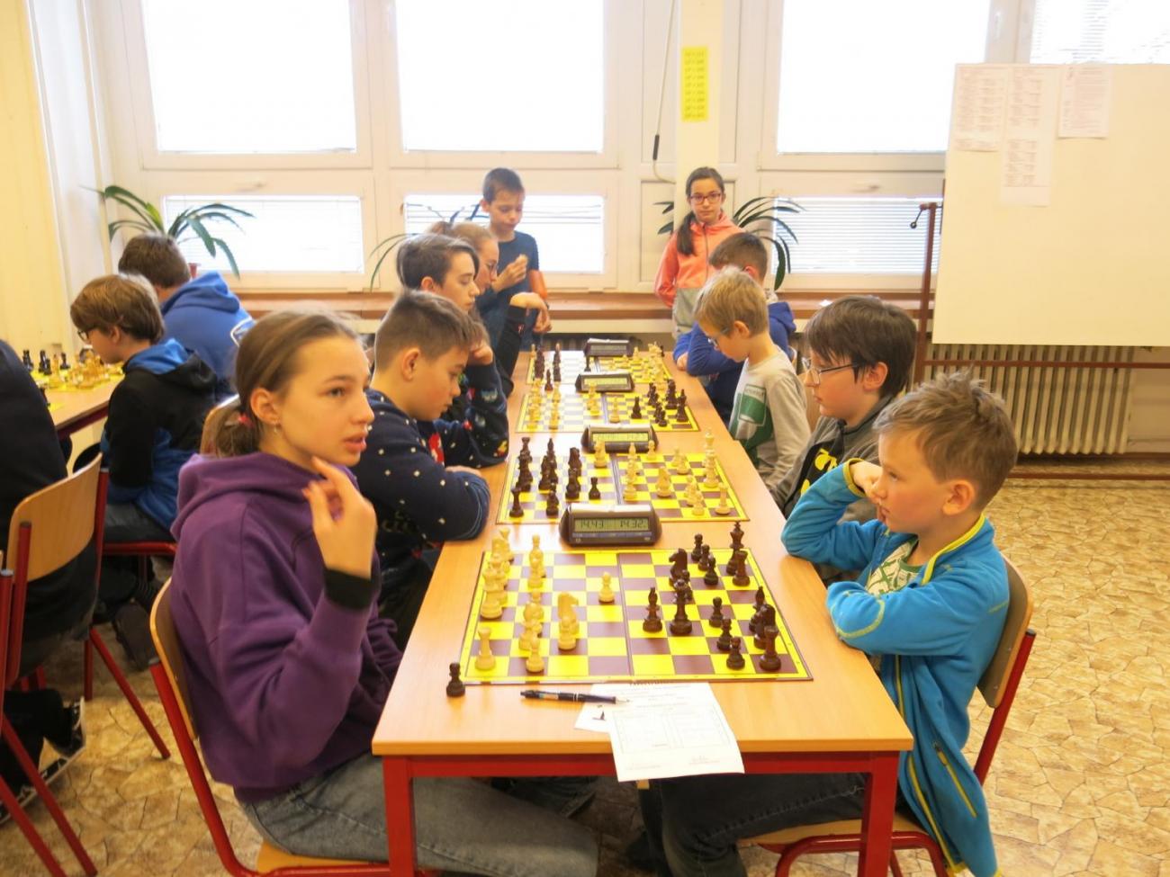 Okresní přebor školních týmů v šachu ve školním roce 2022/2023