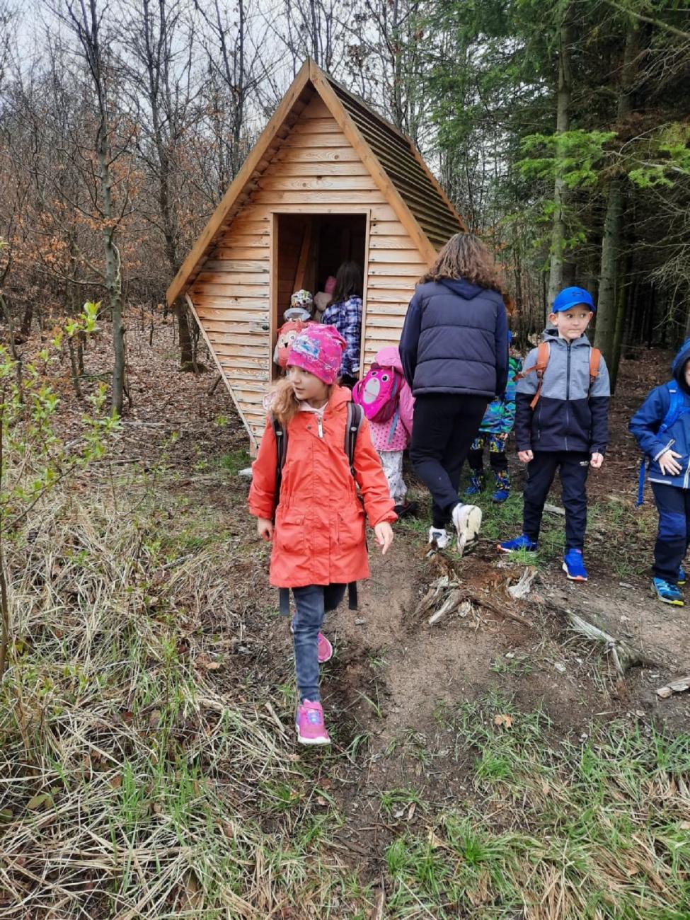 Jarní turistický den   (1.B a 9.B) 