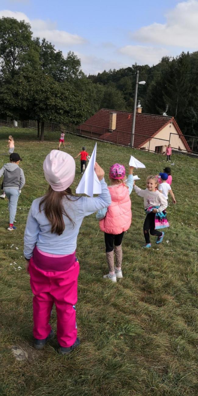 Tajemné sochy ročních období 1.A