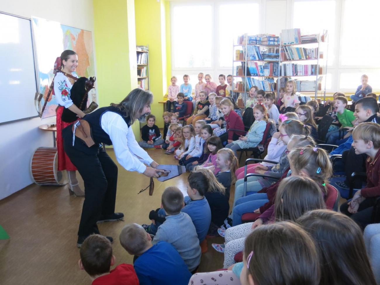 Koledování s dudáky 1. ročník, 2. A