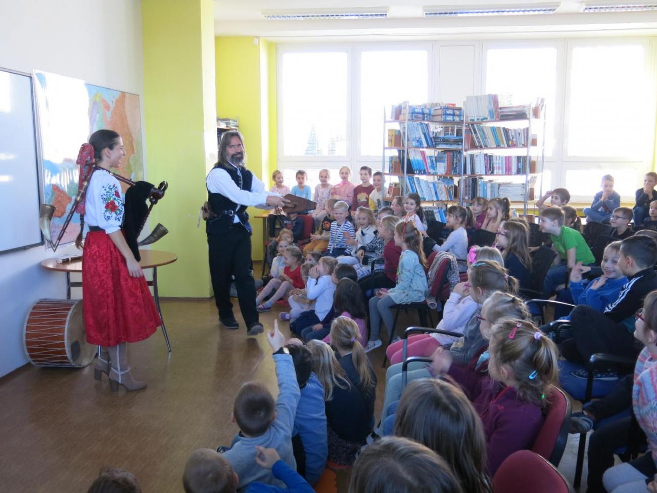 Koledování s dudáky 1. ročník, 2. A