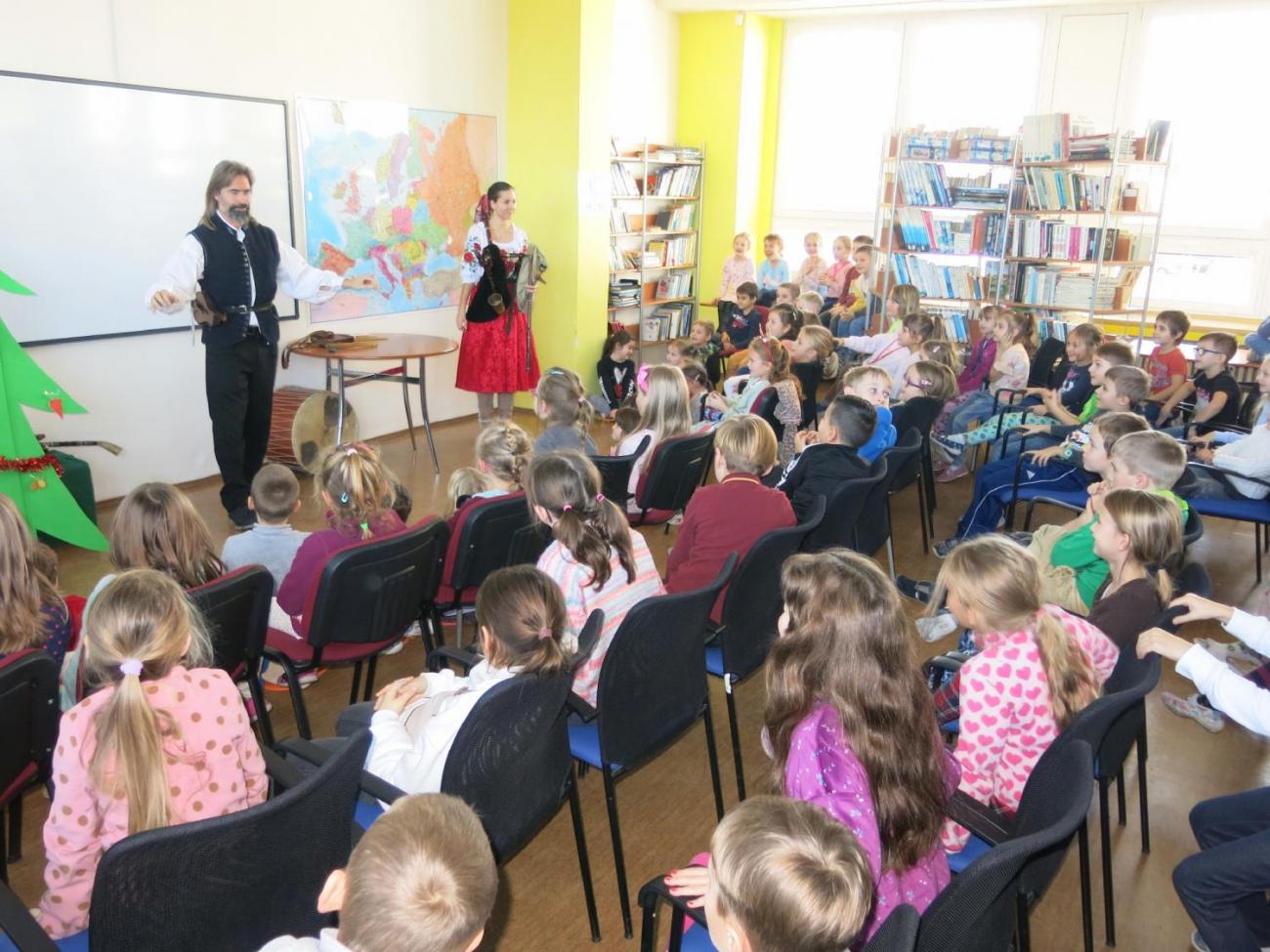 Koledování s dudáky 1. ročník, 2. A