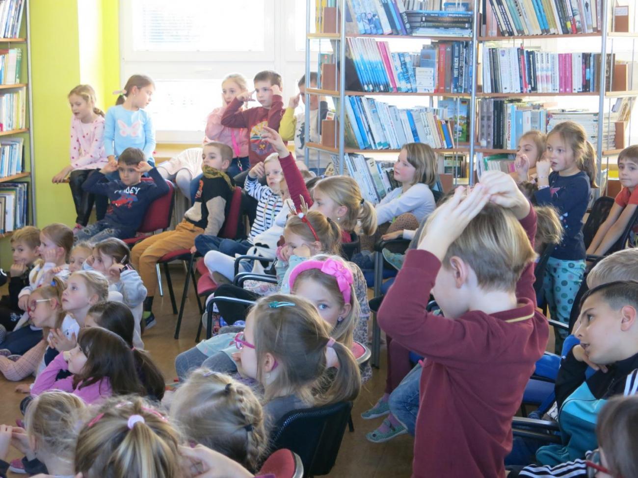 Koledování s dudáky 1. ročník, 2. A
