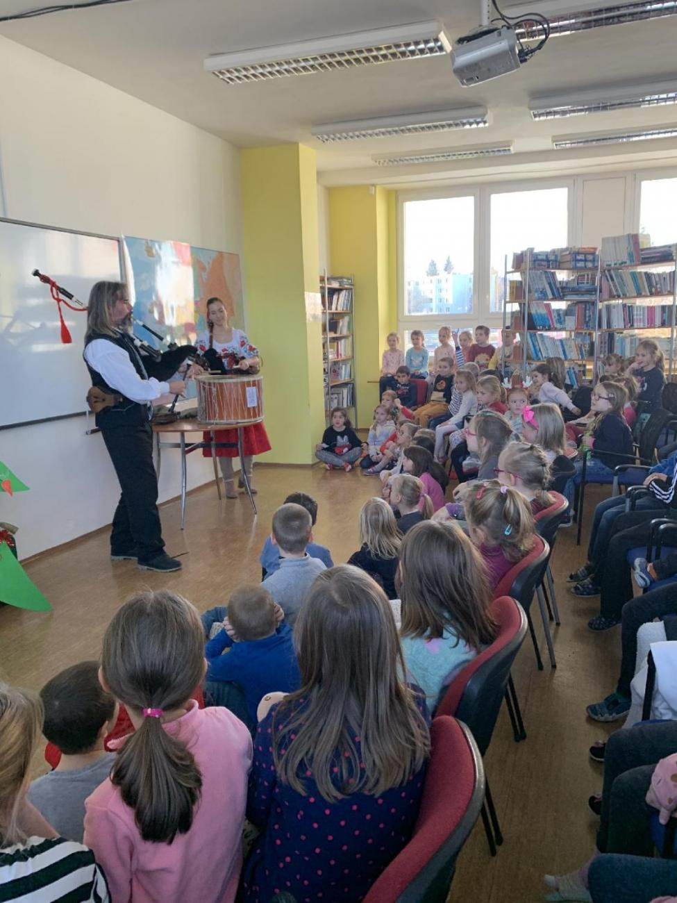 Koledování s dudáky 1. ročník, 2. A