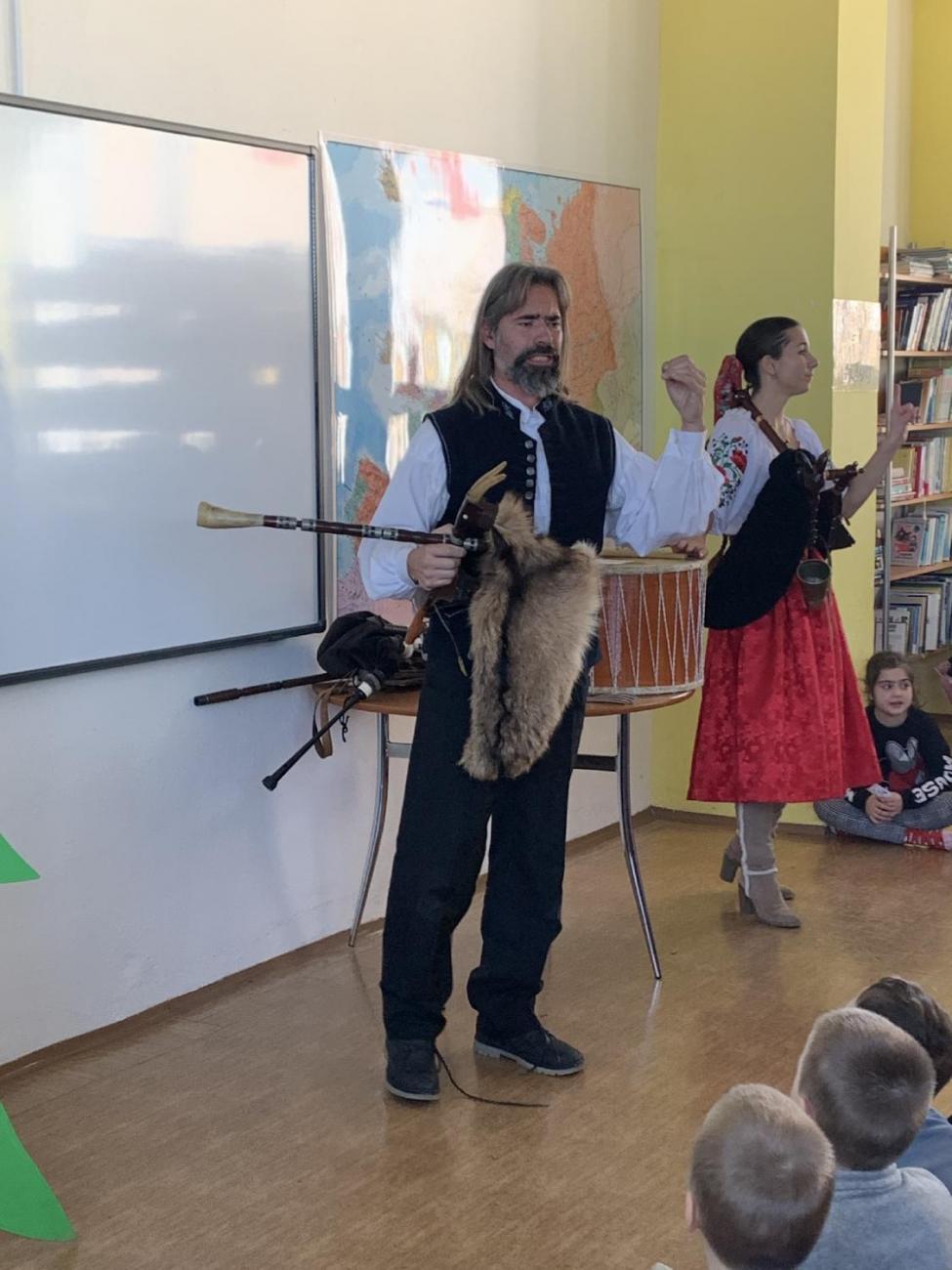 Koledování s dudáky 1. ročník, 2. A
