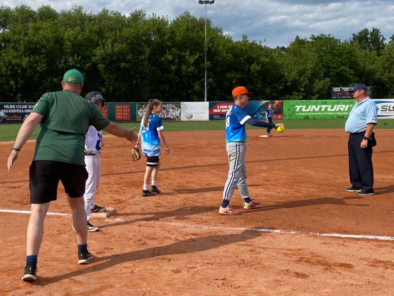 Mistrovství ČR základních škol ve slowpitchi