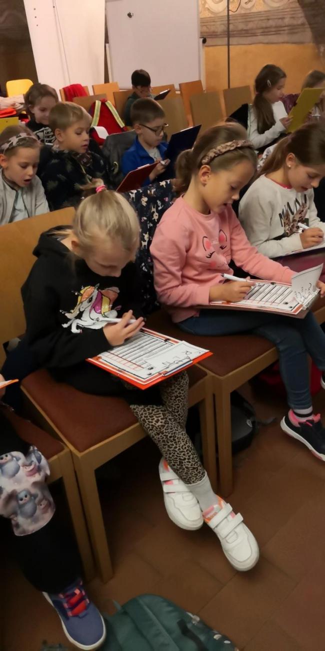 Letem světem s Halloweenem aneb co na to Dušičky? 2. ročník