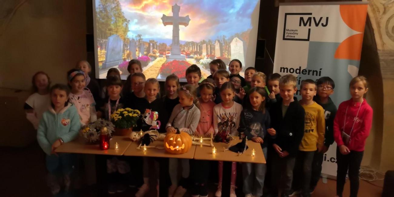 Letem světem s Halloweenem aneb co na to Dušičky? 2. ročník