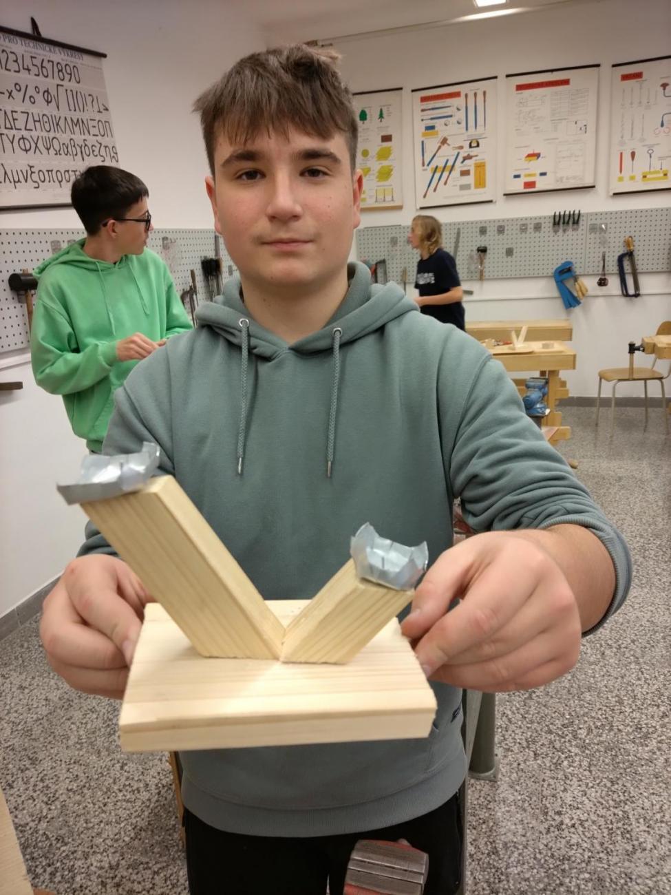 Práce s dřevem, 9. ročník