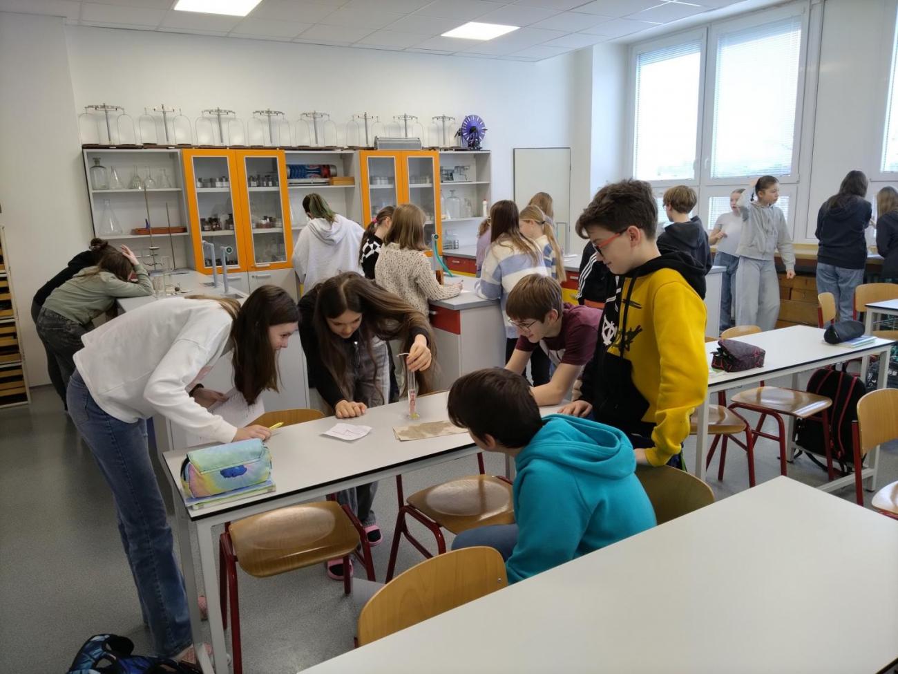 Fyzika 6. ročník - praktická měření objemu