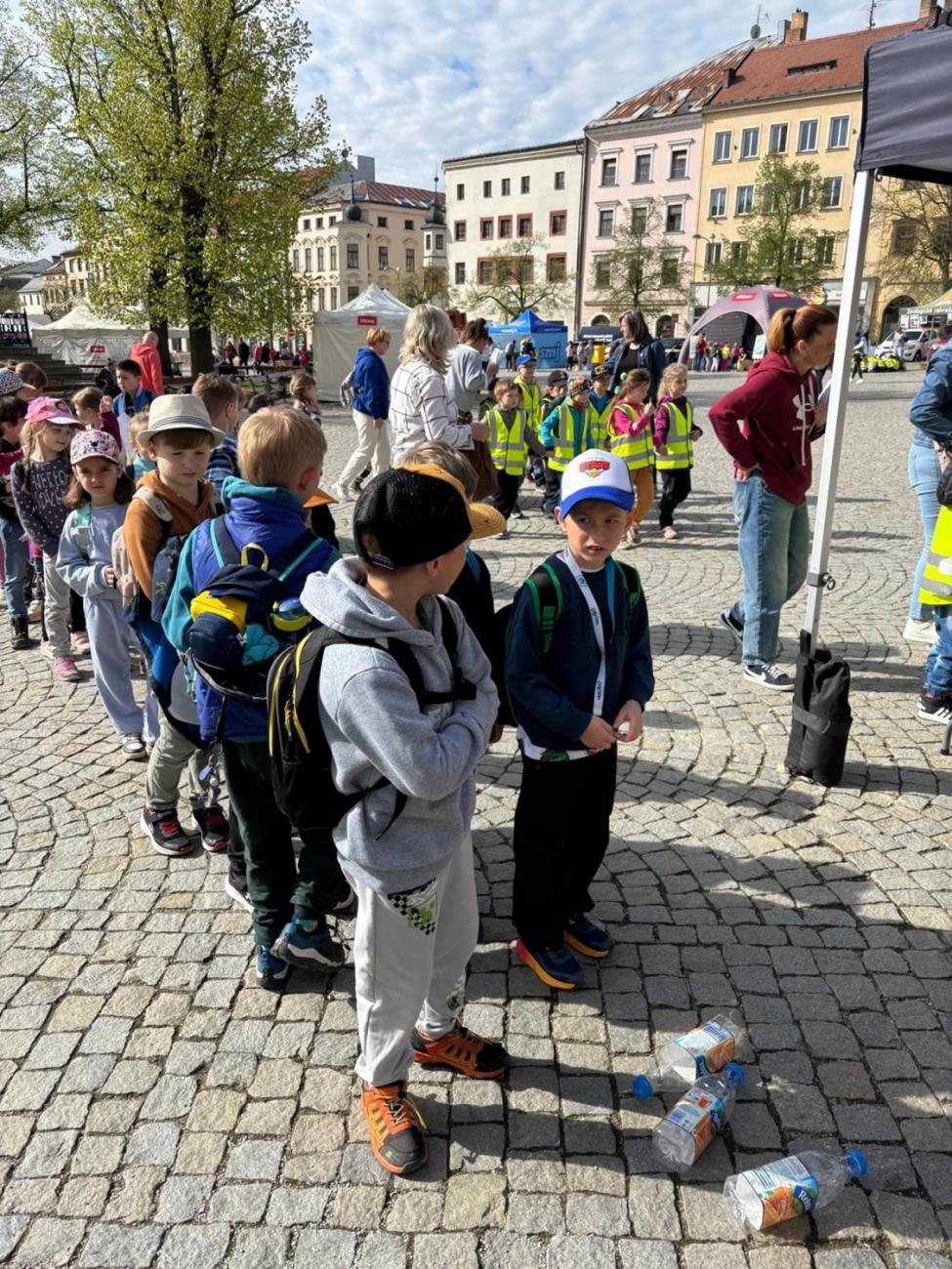 Den Země 1.B a 1.C