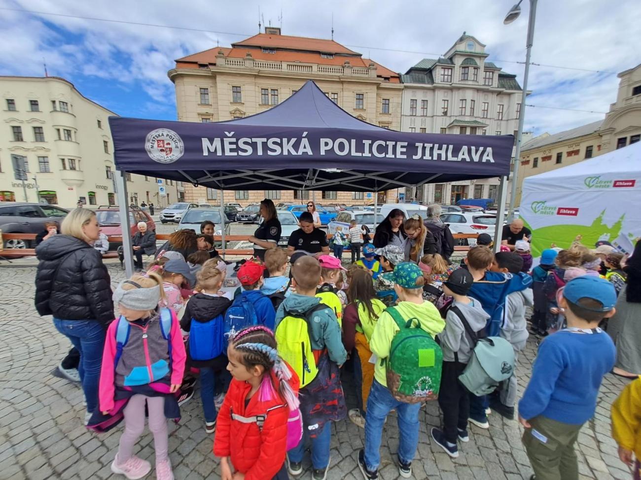 Den Země 1.B a 1.C