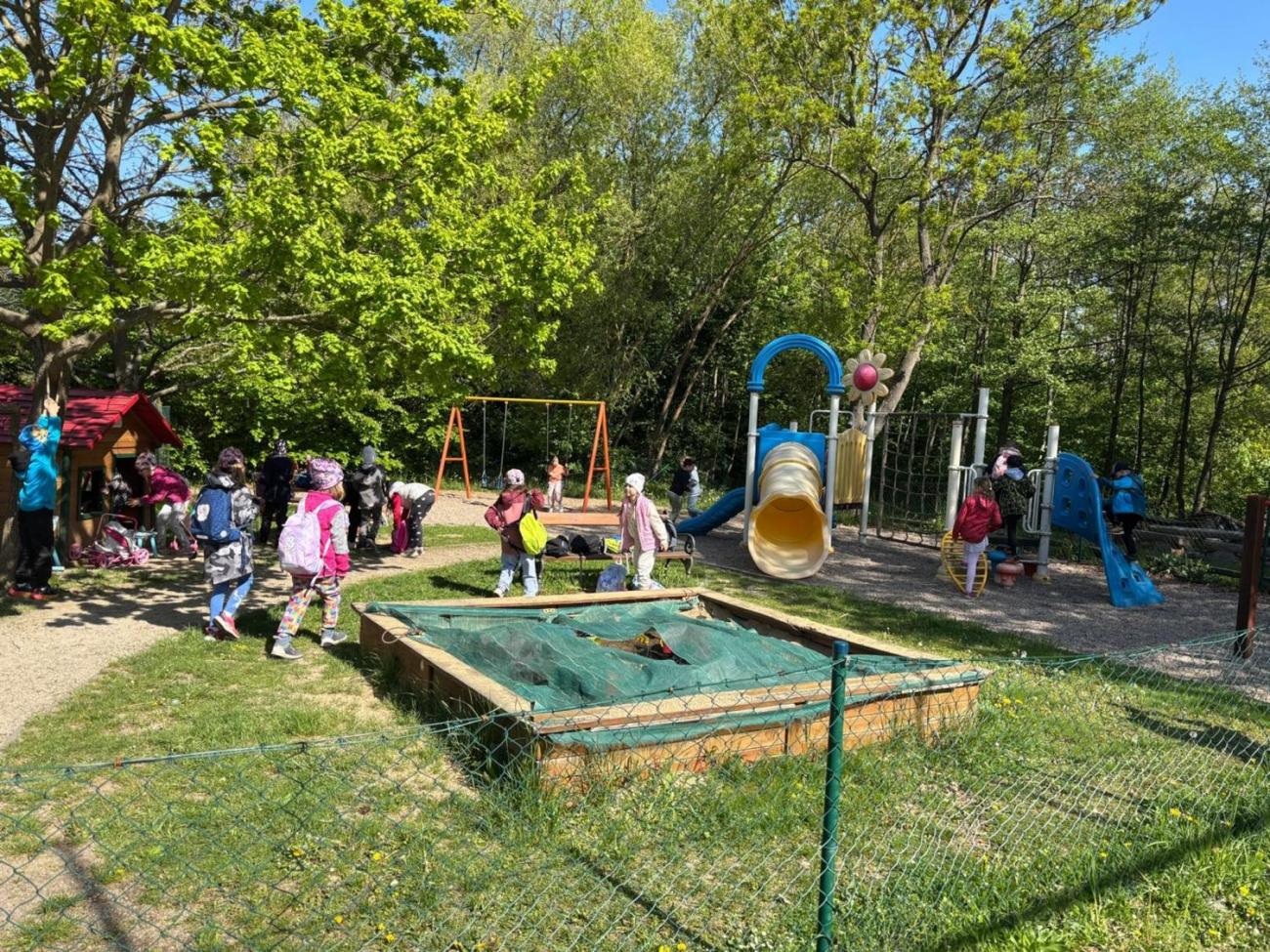 Jarní turistický den – výlet k rybníku Borovinka 1.B