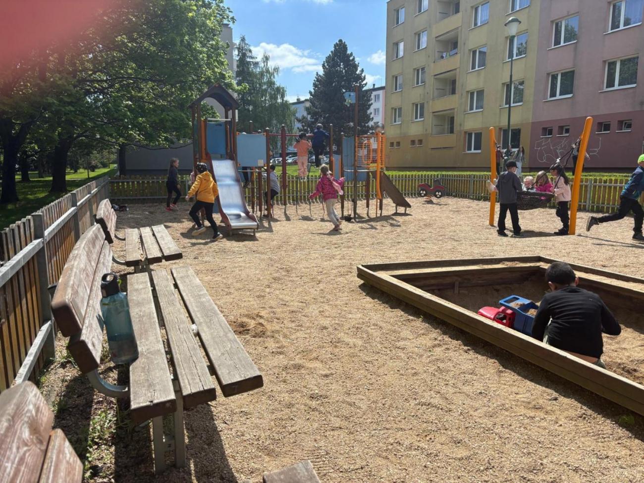Jarní turistický den – výlet k rybníku Borovinka 1.B