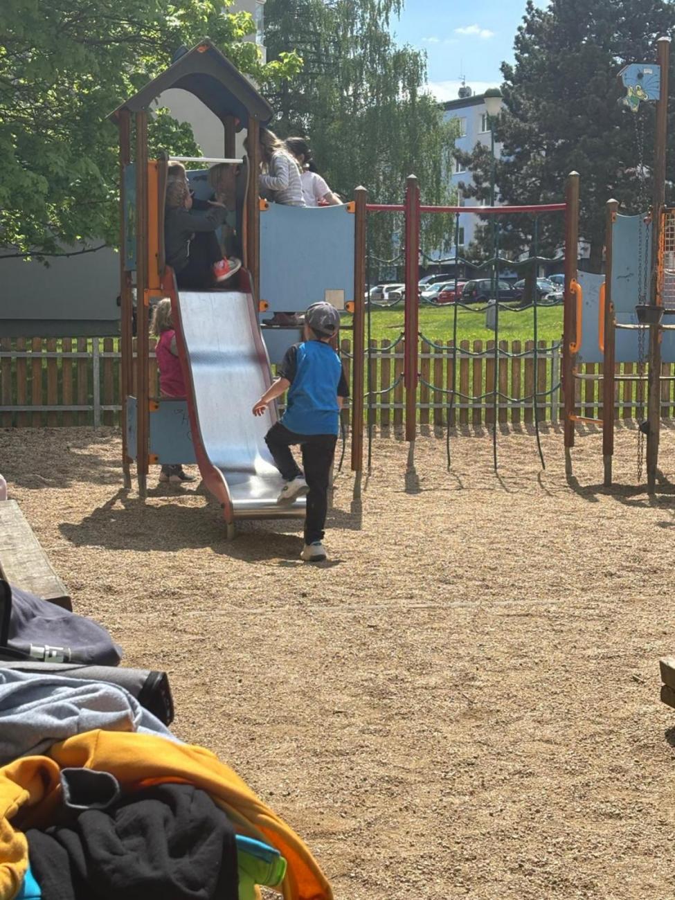 Jarní turistický den – výlet k rybníku Borovinka 1.B