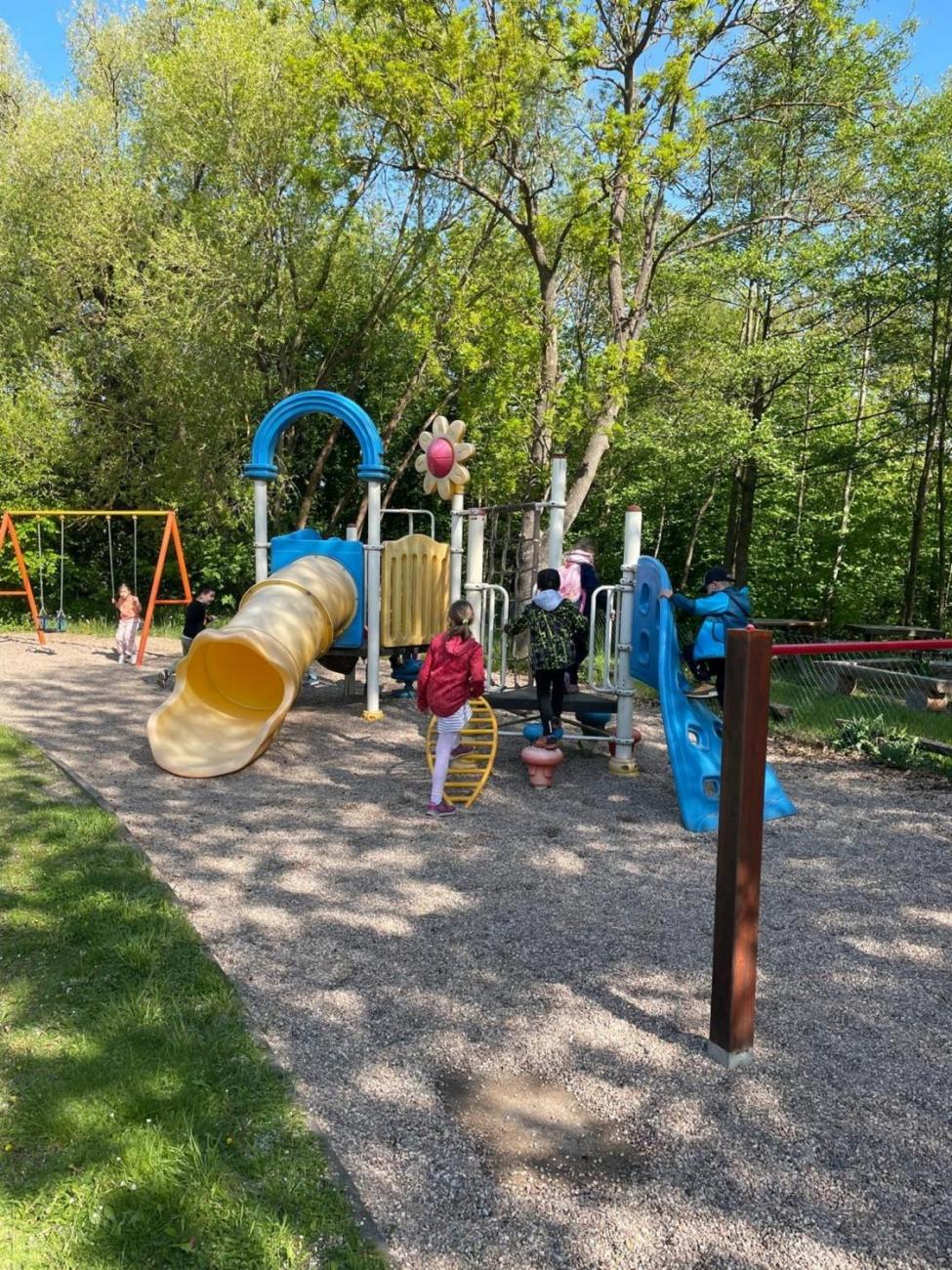 Jarní turistický den – výlet k rybníku Borovinka 1.B