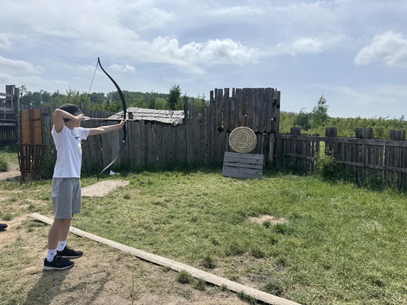 Školní výlet do outdoorového resortu Březová 5.A a 5.B