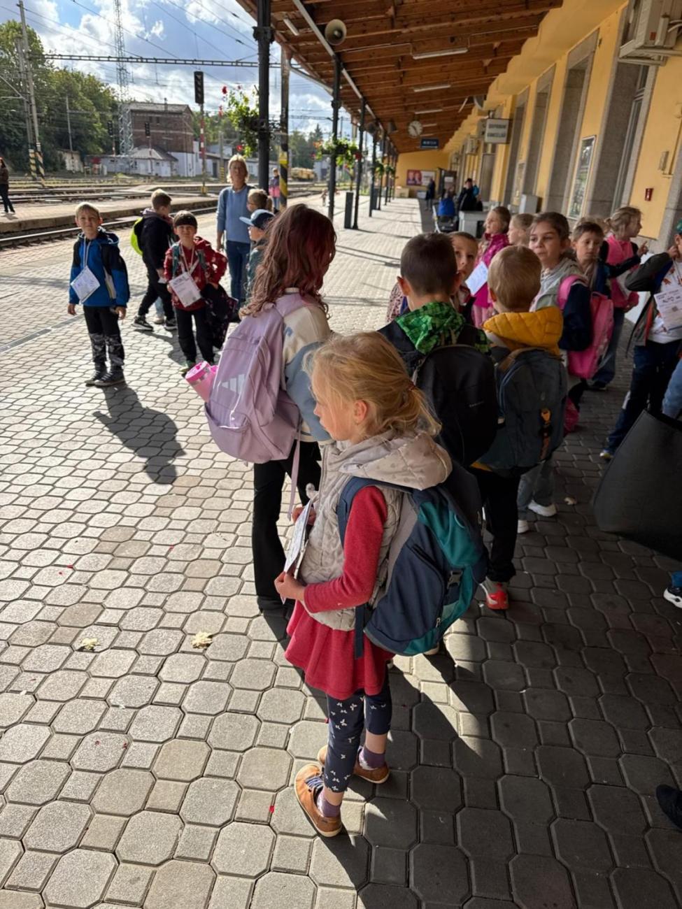 Různou dopravou celou Jihlavou 2.A
