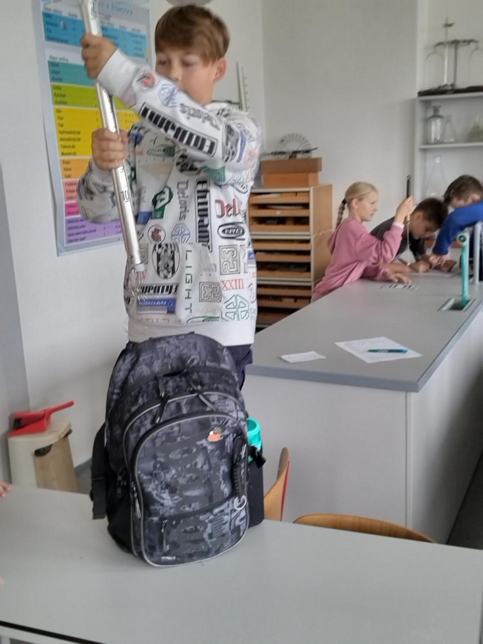 Praktická měření gravitační síly 6. ročník