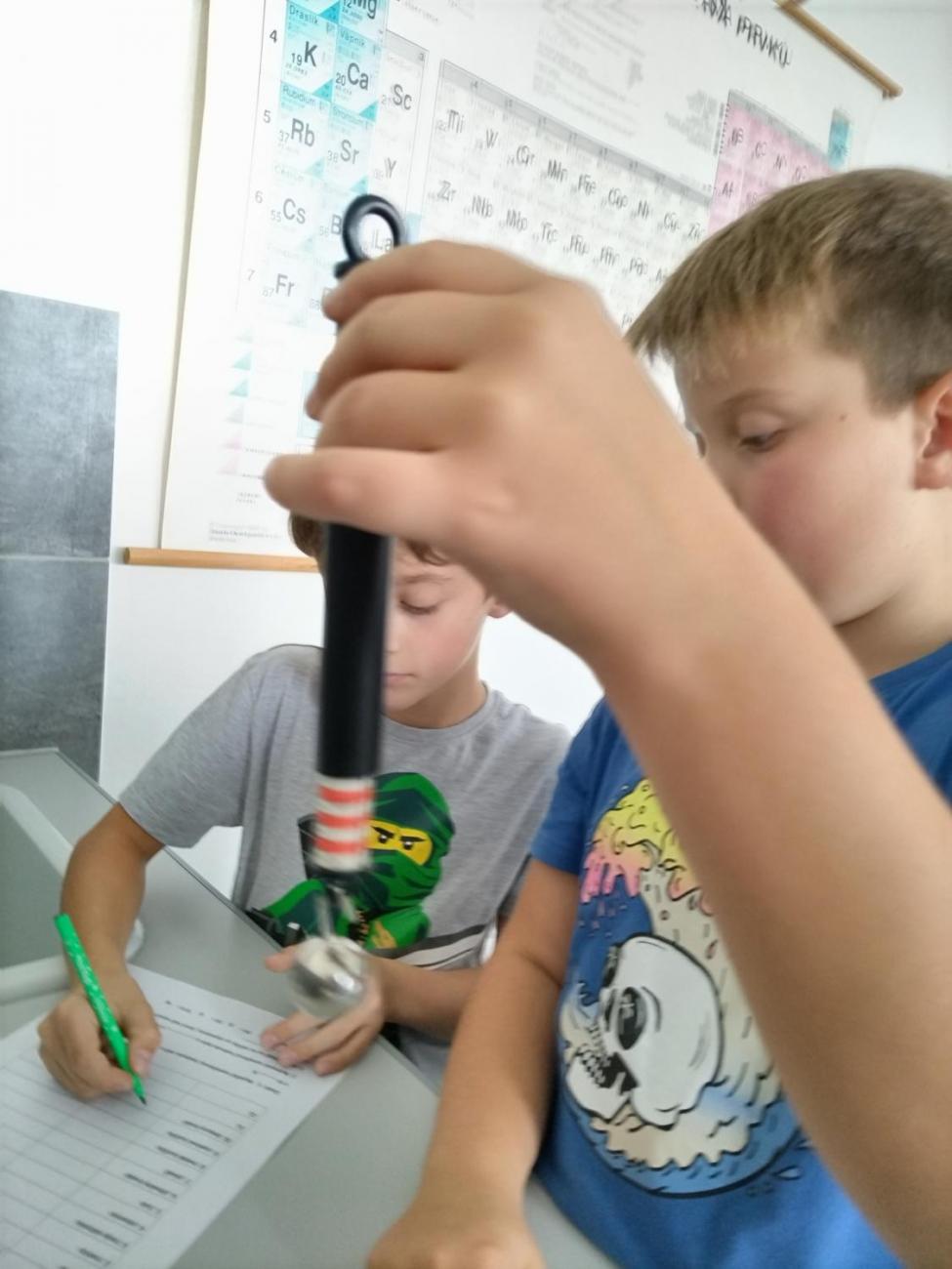 Praktická měření gravitační síly 6. ročník