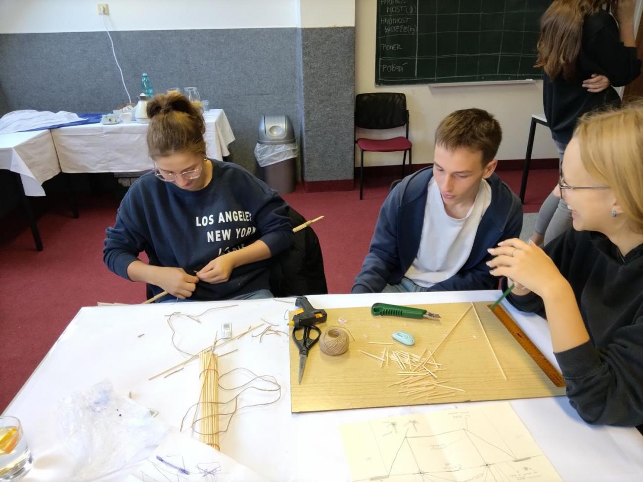 Stavíme mosty ze špejlí