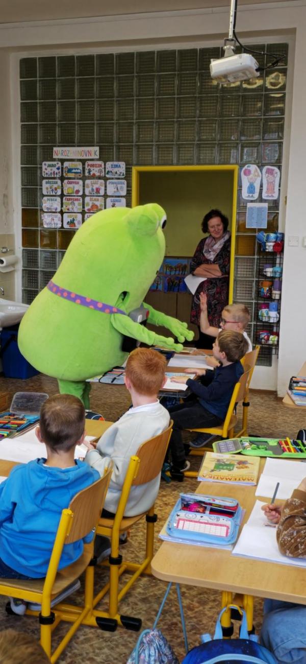 Žabák Cvaky Cvak navštívil naši školu