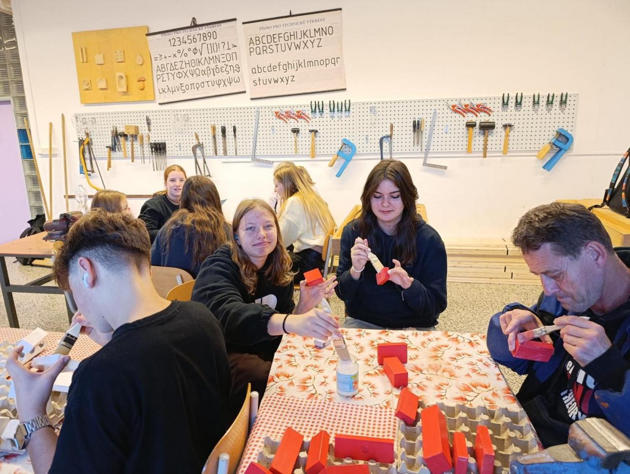 Spolupráce 8.C s DTS - Kostky jsou vrženy