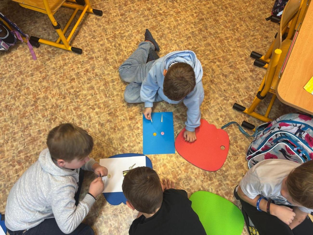 Vánoční program s paní Pitrovou z OGV  2.B