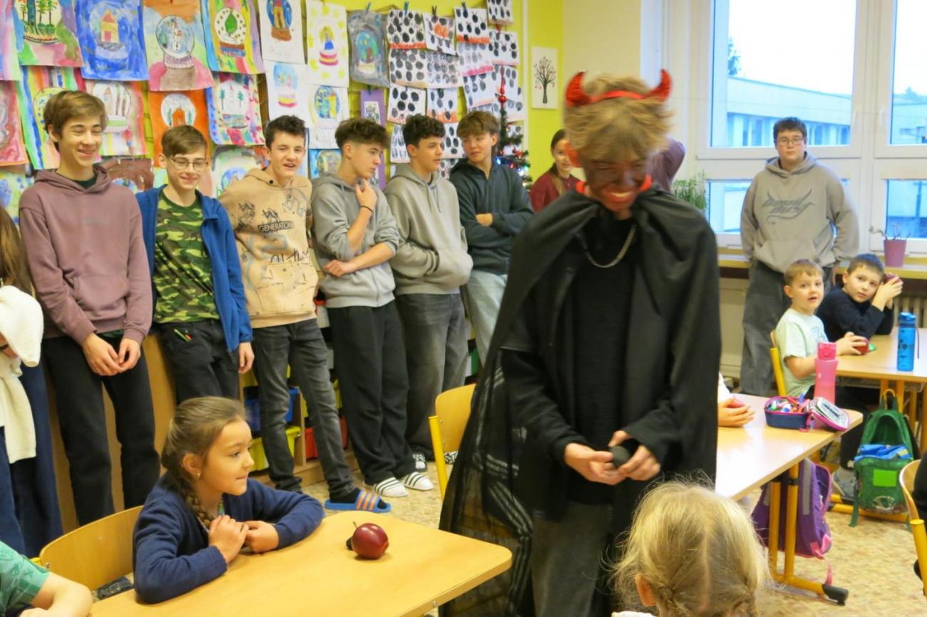 Mikulášská nadílka u prvňáčků