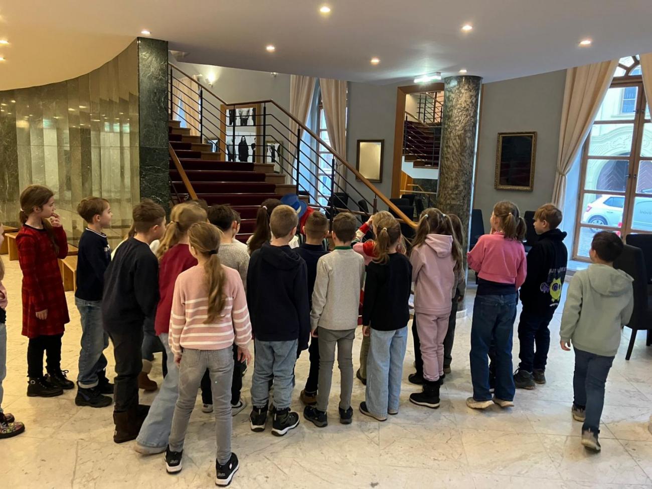 Poprvé v divadle 3.A