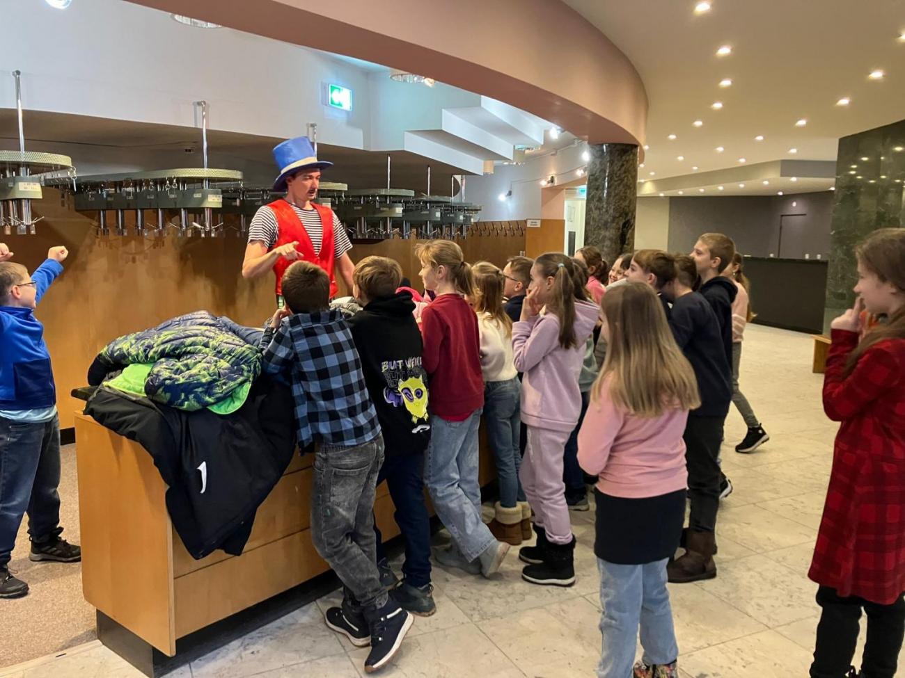 Poprvé v divadle 3.A