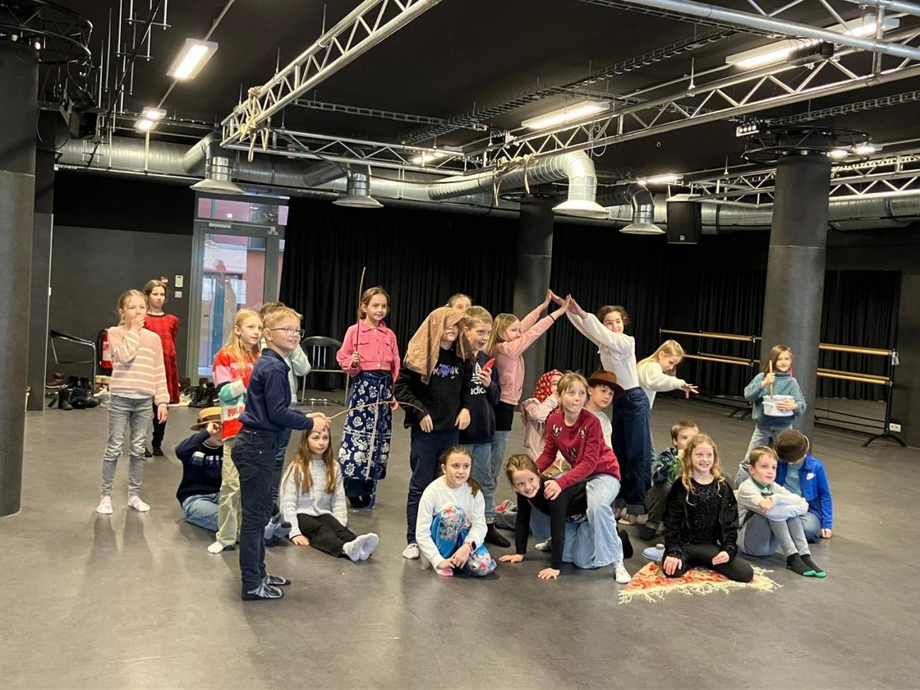 Poprvé v divadle 3.A