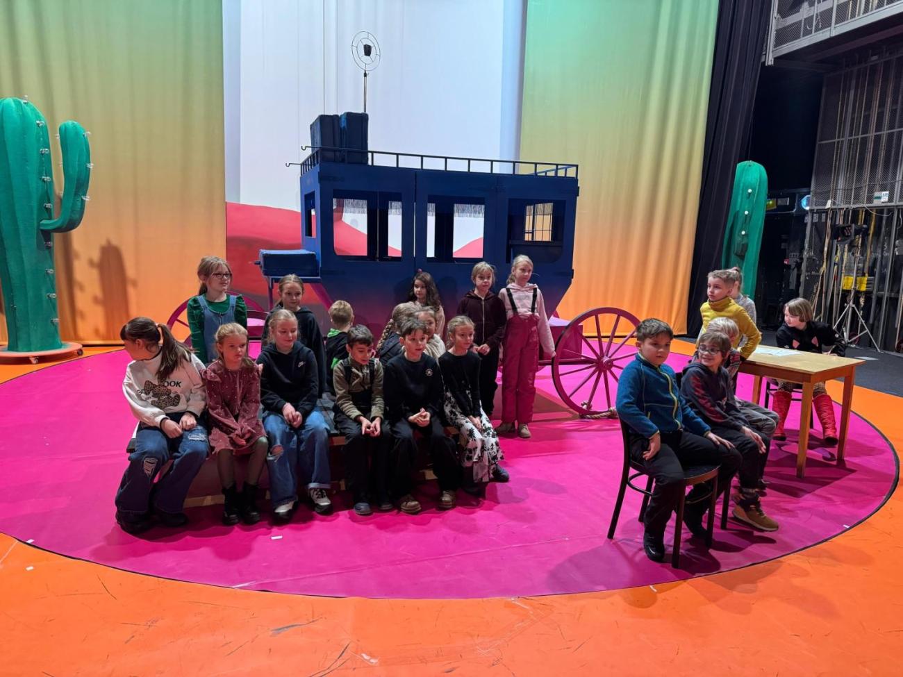 Poprvé v divadle 3.C