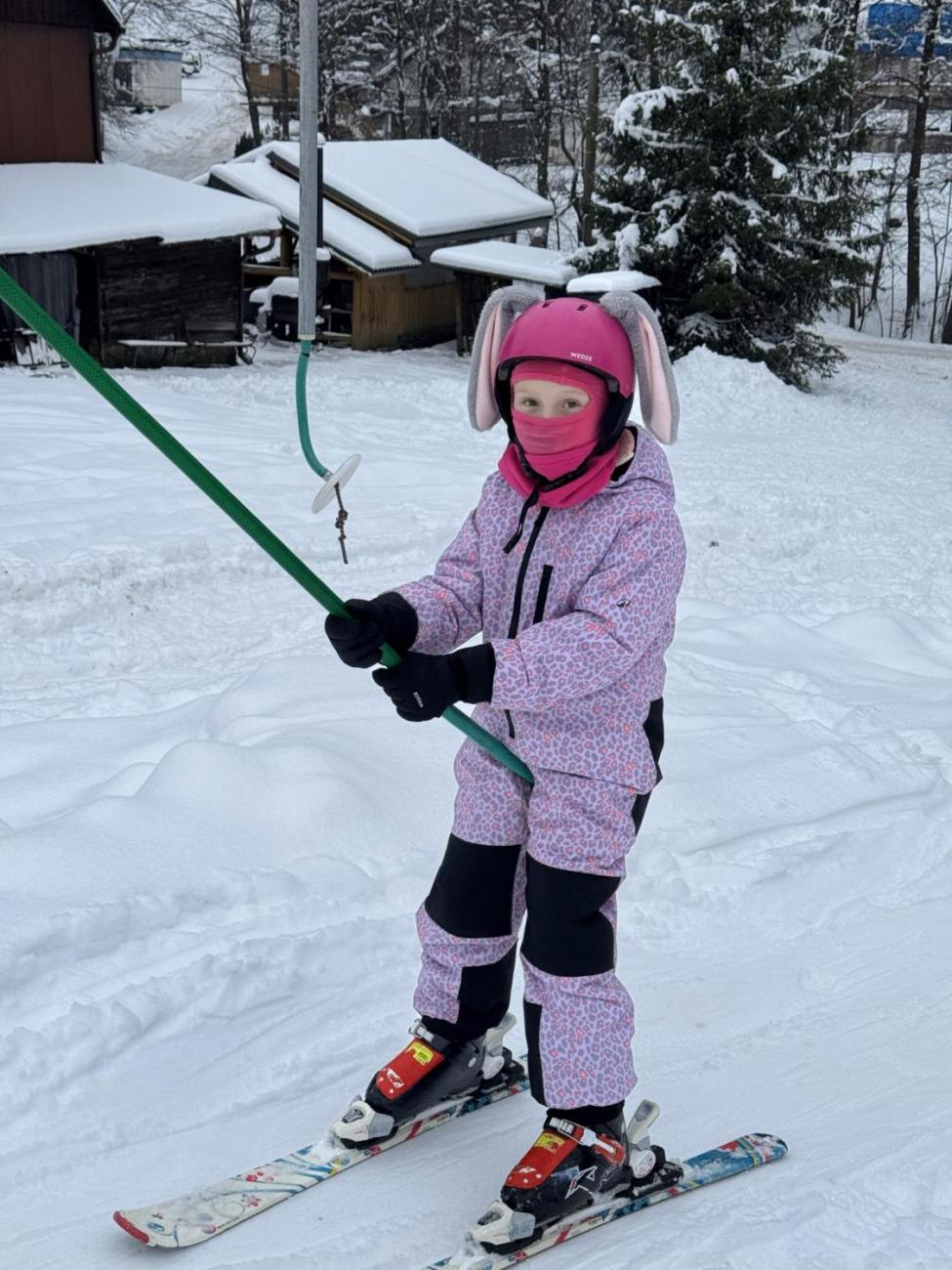 Den plný lyžování